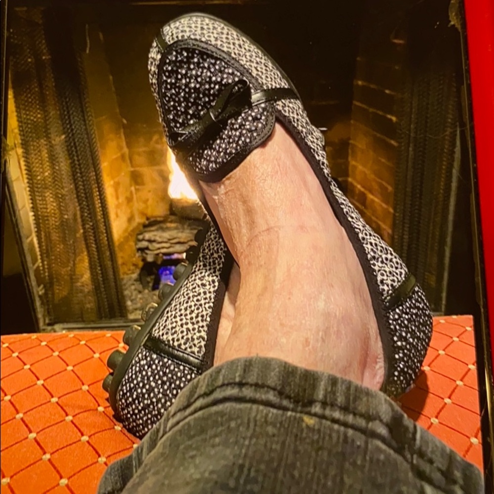 Bernie Mev driving Mocs. Size 7 1/2